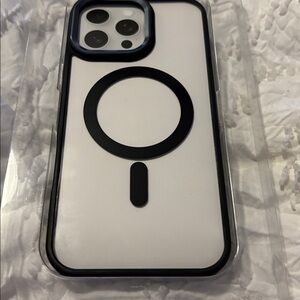 IPhone 16 pro max Magnetic Defender plus 2  clear glass protector phone case